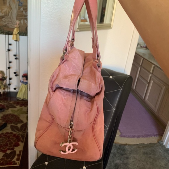 Authentic Pink Chanel Satchel. - Picture 9 of 15
